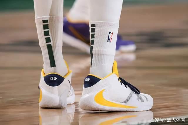 更衣室装摄像头直播？曼联正在寻求新的流量密码